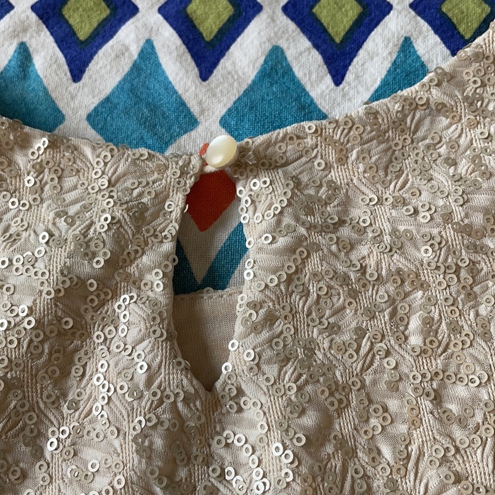 Banana Republic signature sequin shell tank xs - Picture 4 of 4